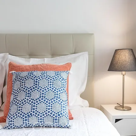 Marina Water View - 6 People, Bars & Restaurants Apartment *